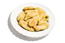 Fiori di zucca pastellati con alici gela